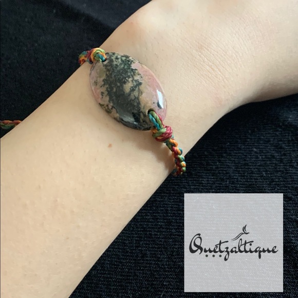 Real Jade ✨ Beautiful Bracelet - Picture 2 of 3